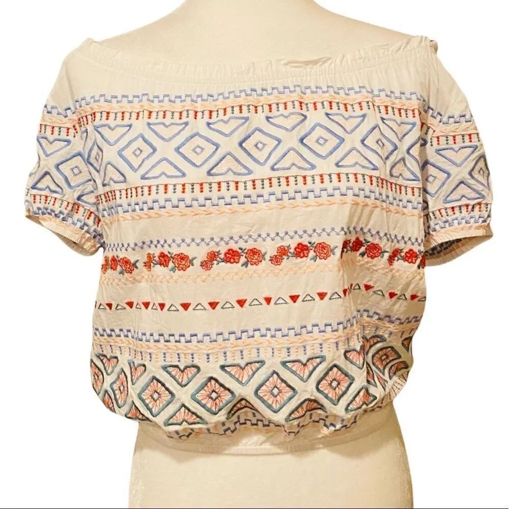 Altar’d State Embroidered Crop Top Boho Geometric Pattern Size Medium